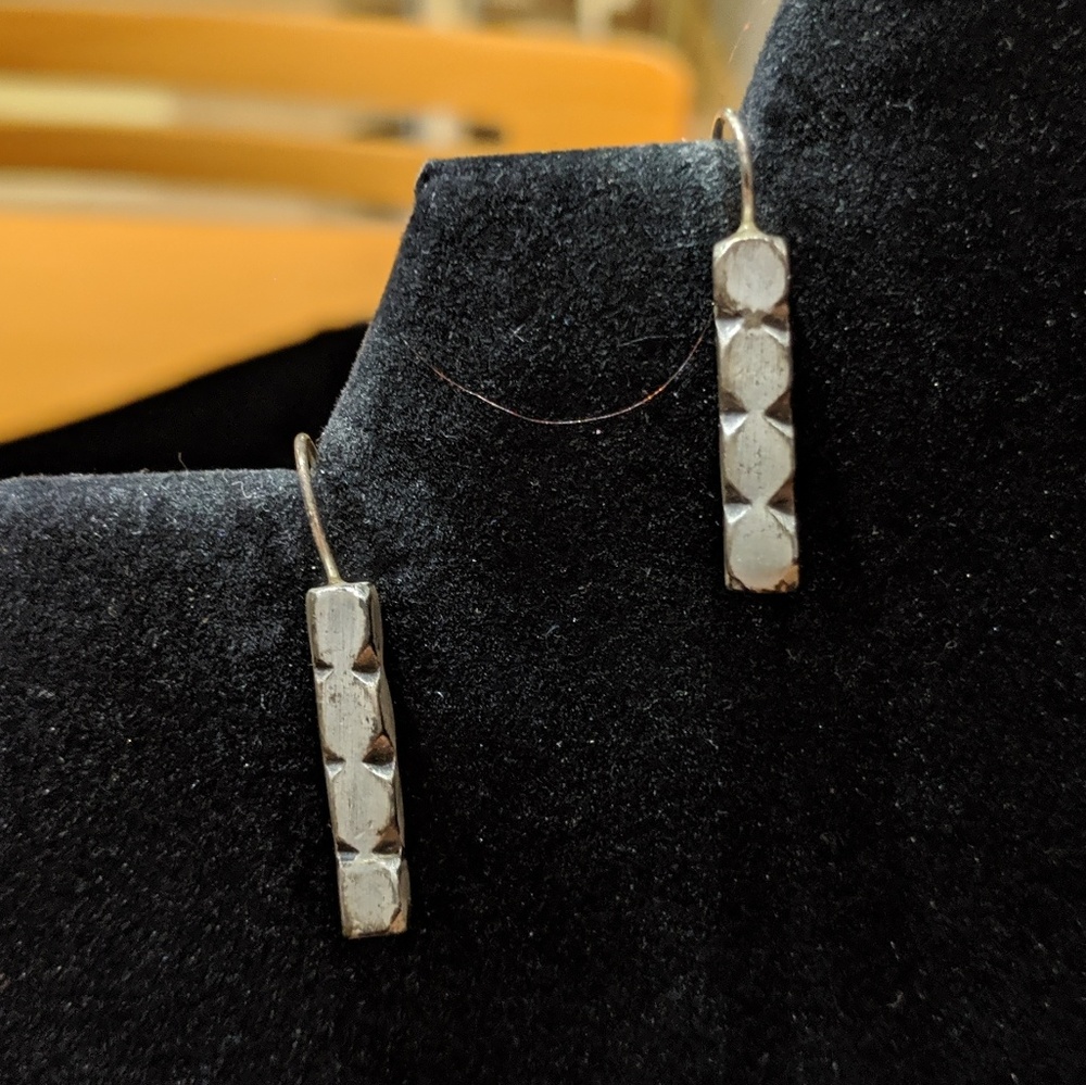 True Vintage Silvertone Block Earrings